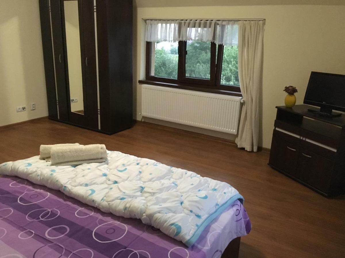 Casa In Zona Linistita, Campia Turzii Βίλα Εξωτερικό φωτογραφία
